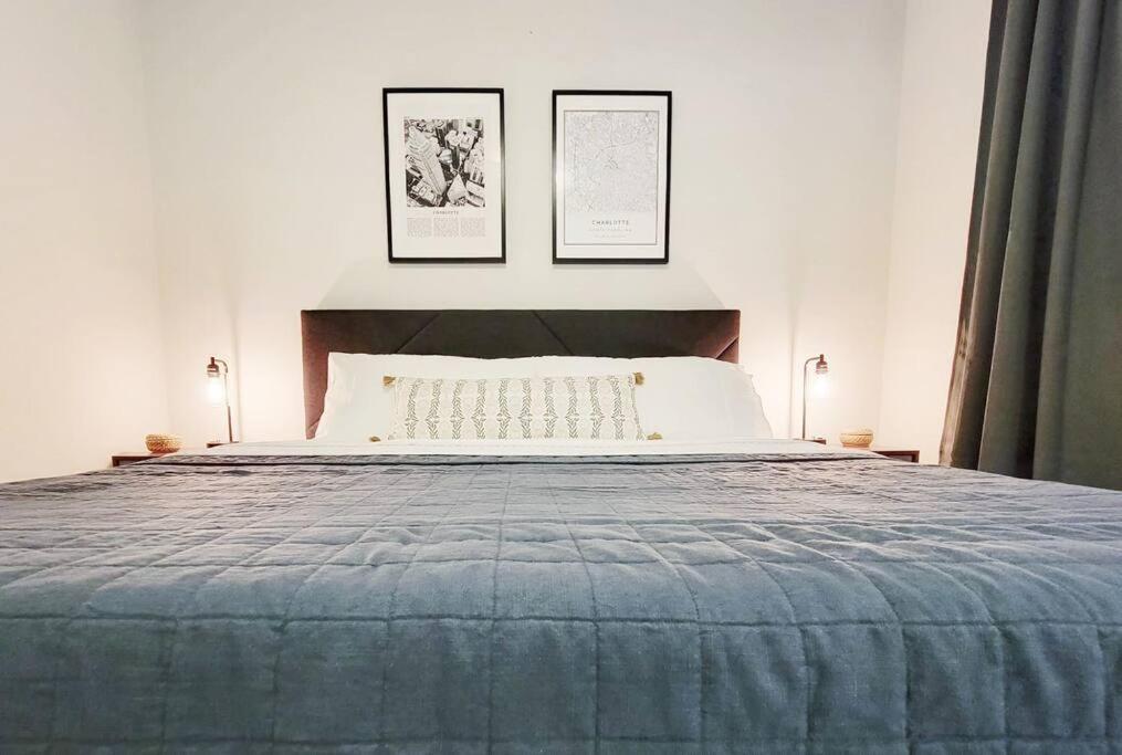 New Stylish Getaway- 5 Mil To Uptown/3 Smart Tvs! *