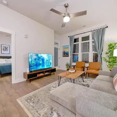 Appartamento New Stylish Getaway- 5 Mil To Uptown/3 Smart Tvs! Charlotte Esterno foto