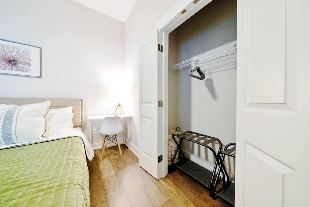 New Stylish Getaway- 5 Mil To Uptown/3 Smart Tvs! Charlotte